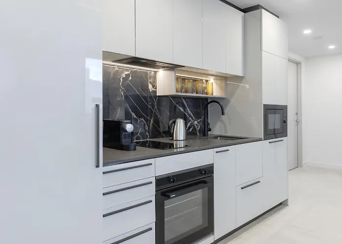 Meriton Suites Canberra
